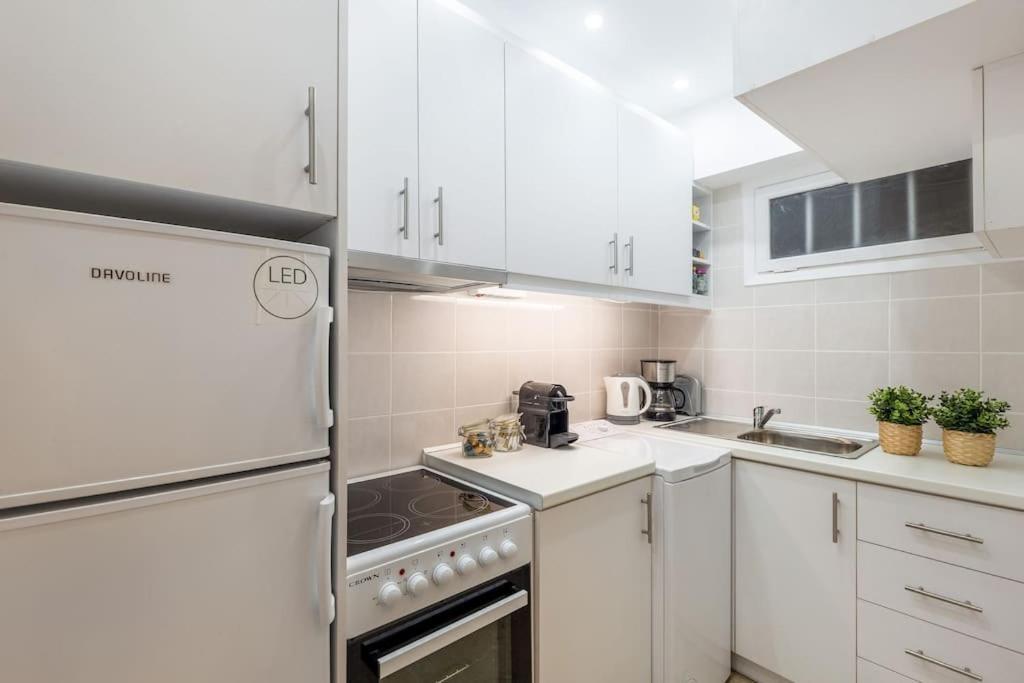 Glyfada Center Sea View Apt Apartment Атина Екстериор снимка